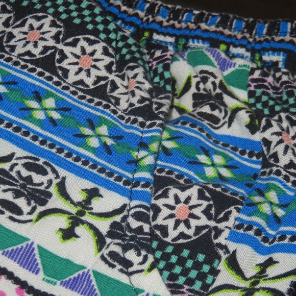 Colorful Aztec Shorts with Pockets - Picture 4 of 10